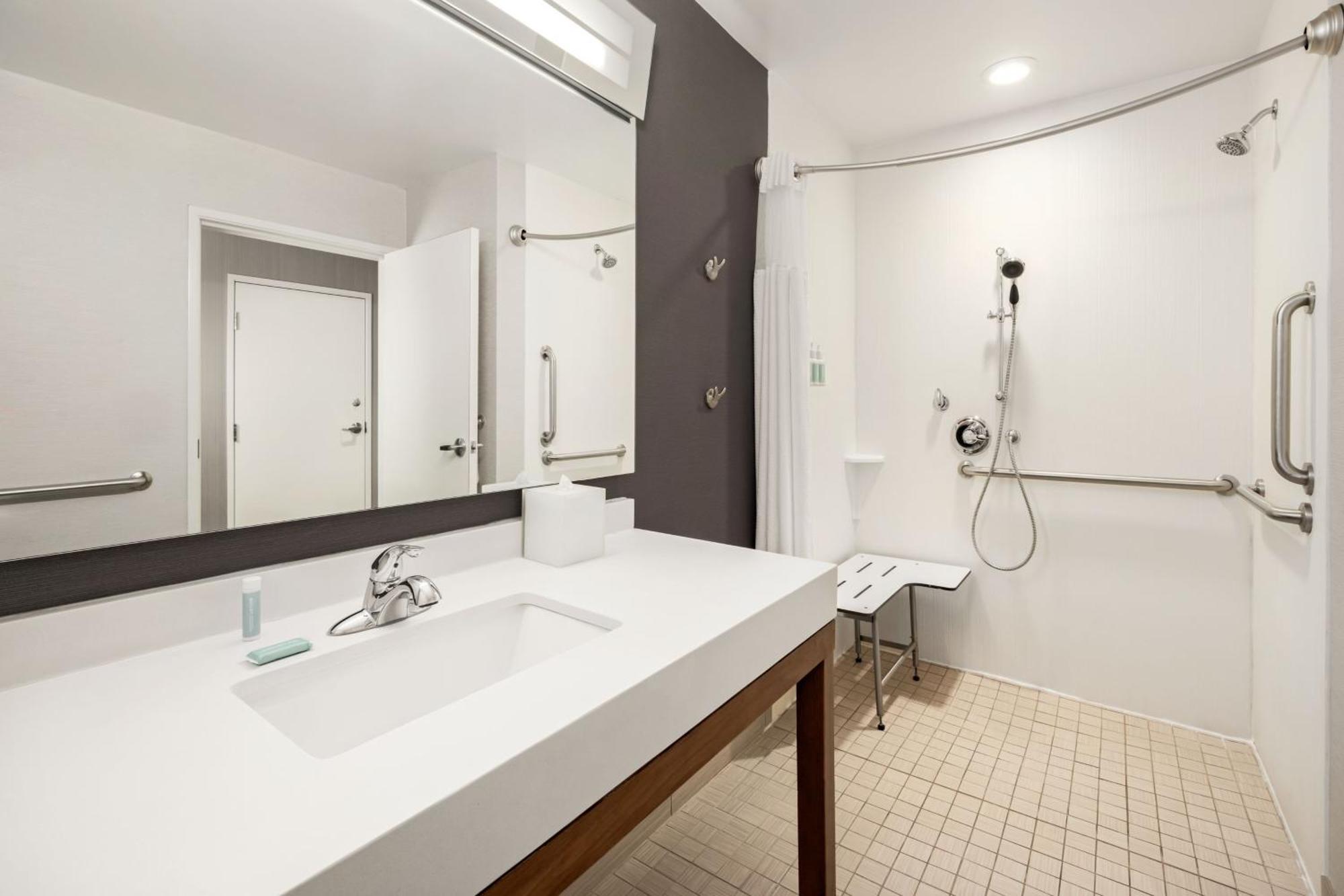 Courtyard By Marriott Columbus Phenix City Esterno foto